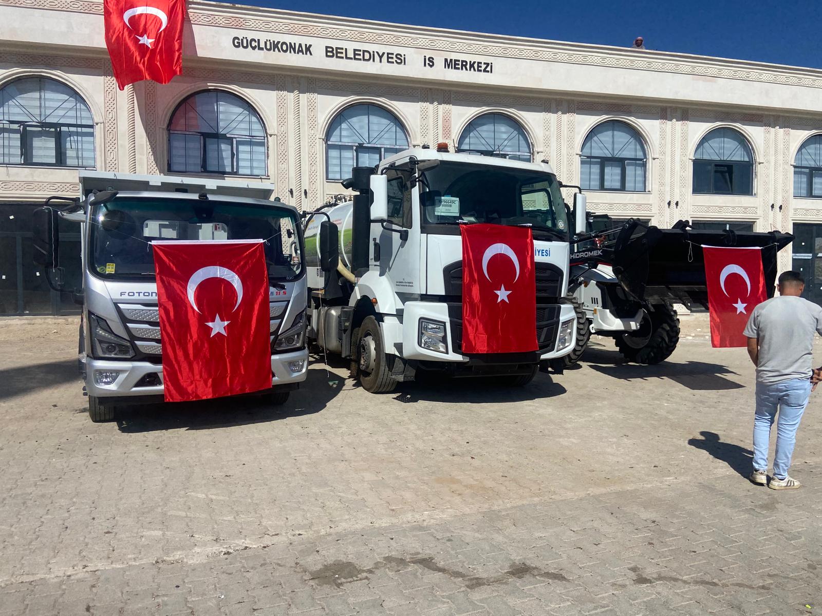 Belediye Hizmet Araçları Filosuna Törenle Yeni Araçlar Eklendi